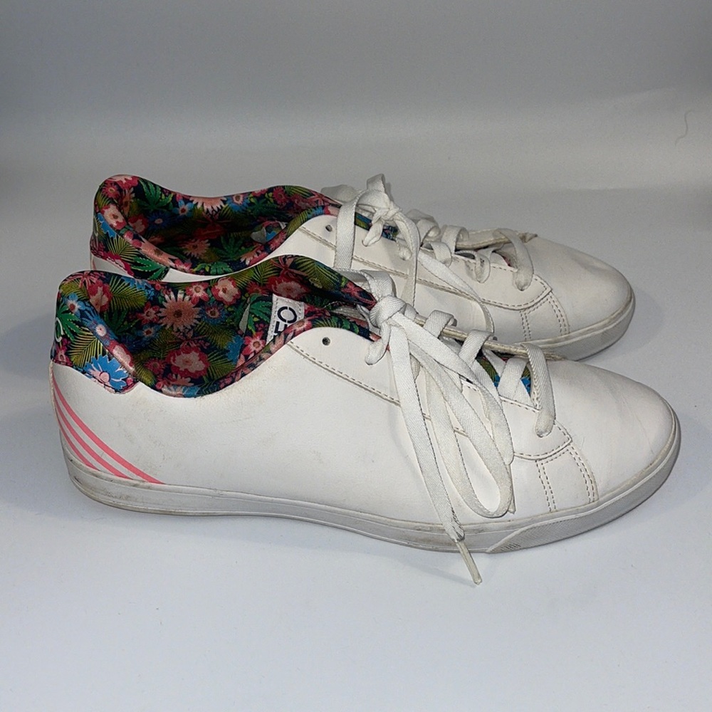 Adidas NEO floral sneakers size 9.5